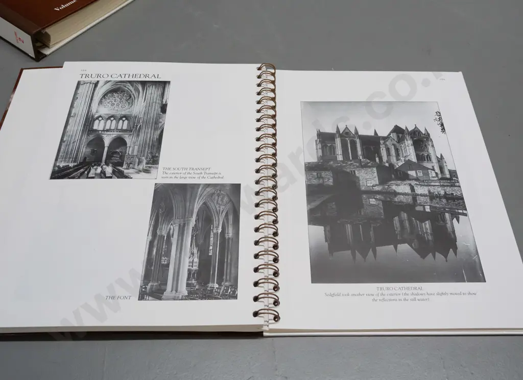 slip-cased 2-volume Hardwicke Knight book set - signed by author - limited edition 55 of 200 - photographs of William Image 1++