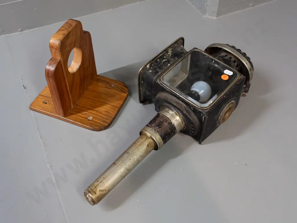 vintage carriage lantern with 2 clear windows and red glass lens - converted to electrical bulb fitting, needs Image 1++