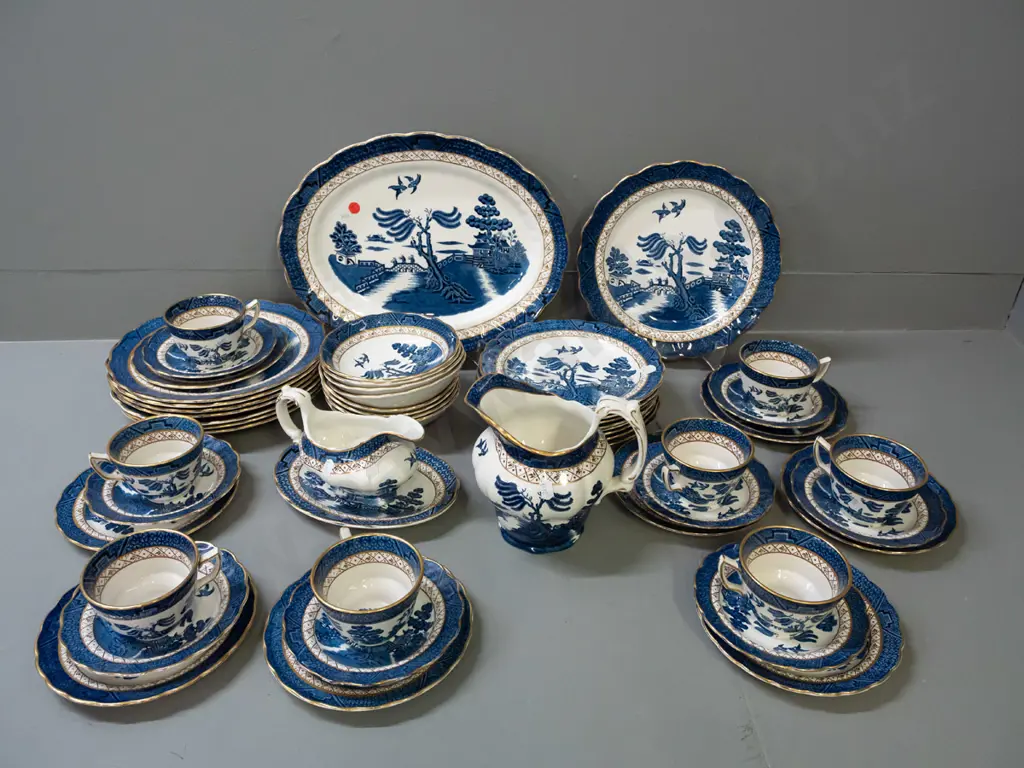 Booth's Real Old Willow gilt edged table ware - ashett, 8 dinner and 8 side plates, 8 bowls, 8 trios, large jug and Image 1++