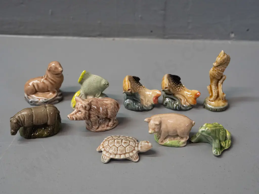 10 Wade whimsies - fish, frog, small turtle, pig, boar and a hippo Image 1++