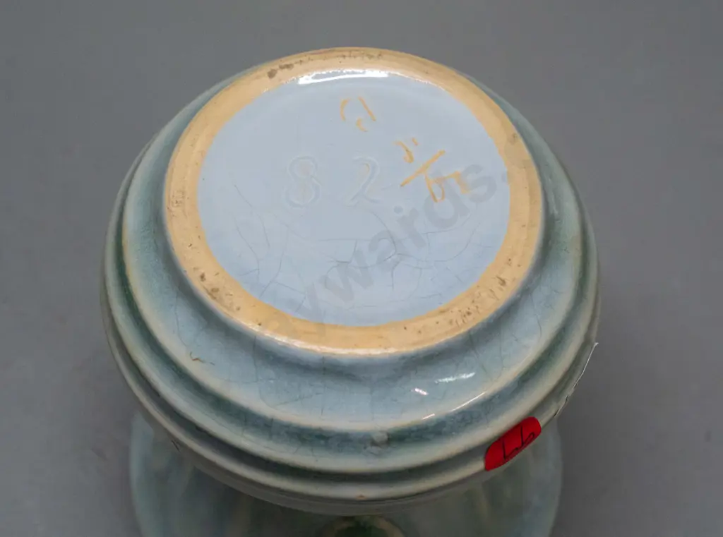 vintage Crown Lynn vase with worn sticker - shape number 82, with fraction mark on base - hairline crack at top rim, Image 1++