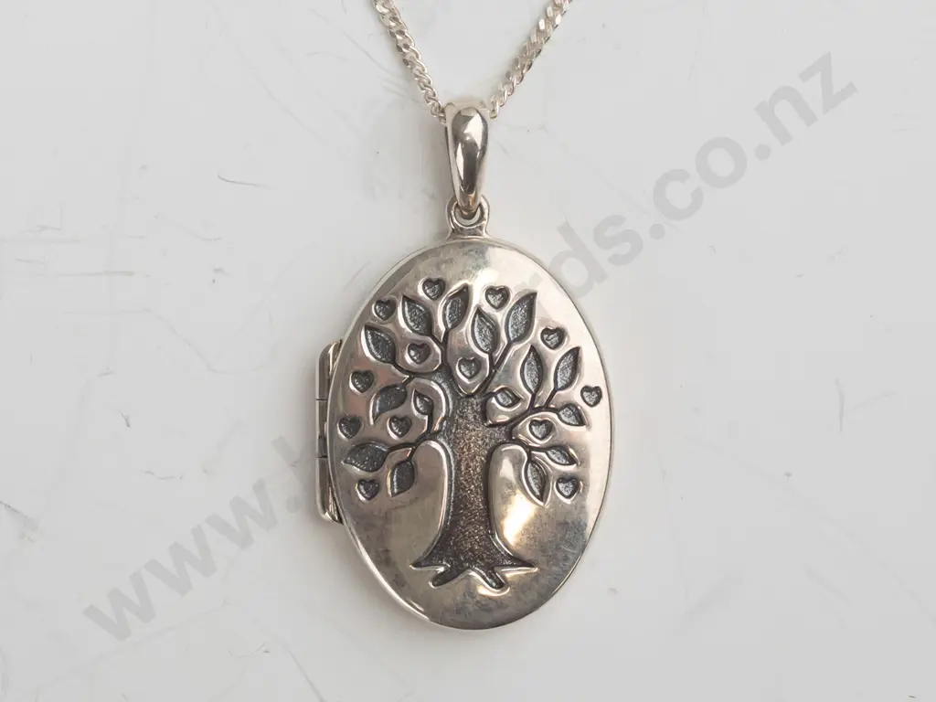 sterling silver tree themed locket and chain Image 1++