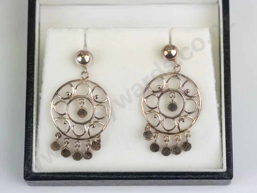 pair of silver earrings no mark Image 1++