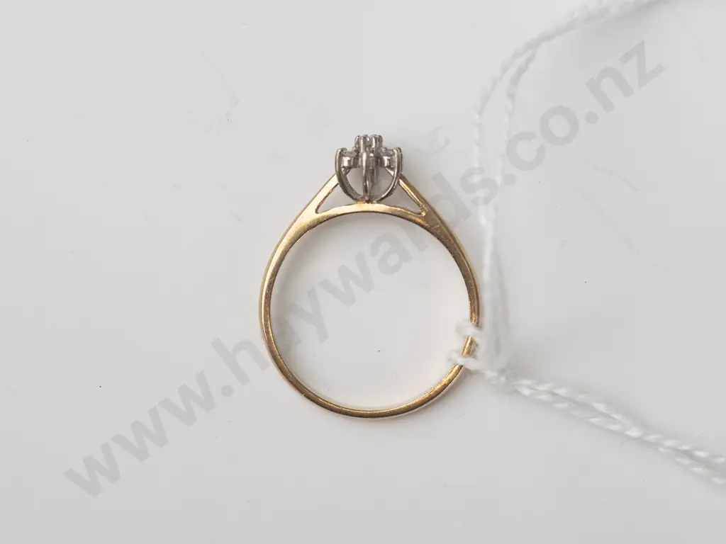 9ct diamond cluster ring 1.6 gms Size N.5 Image 1++