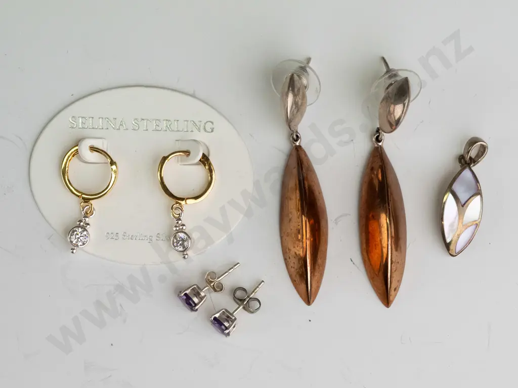 silver pendant stamped 925 no chain & 3 pairs of earrings no marks Image 1++