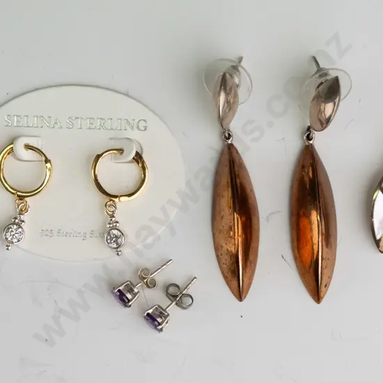 silver pendant stamped 925 no chain & 3 pairs of earrings no marks