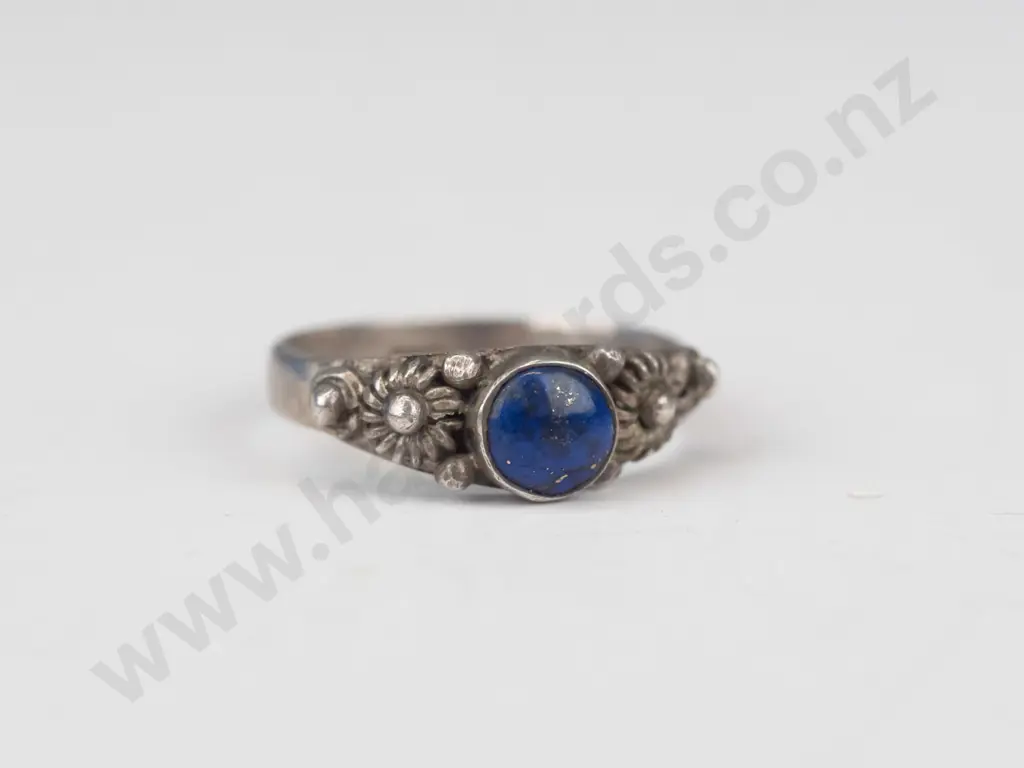 silver ring stamped 925 Size M Image 1++