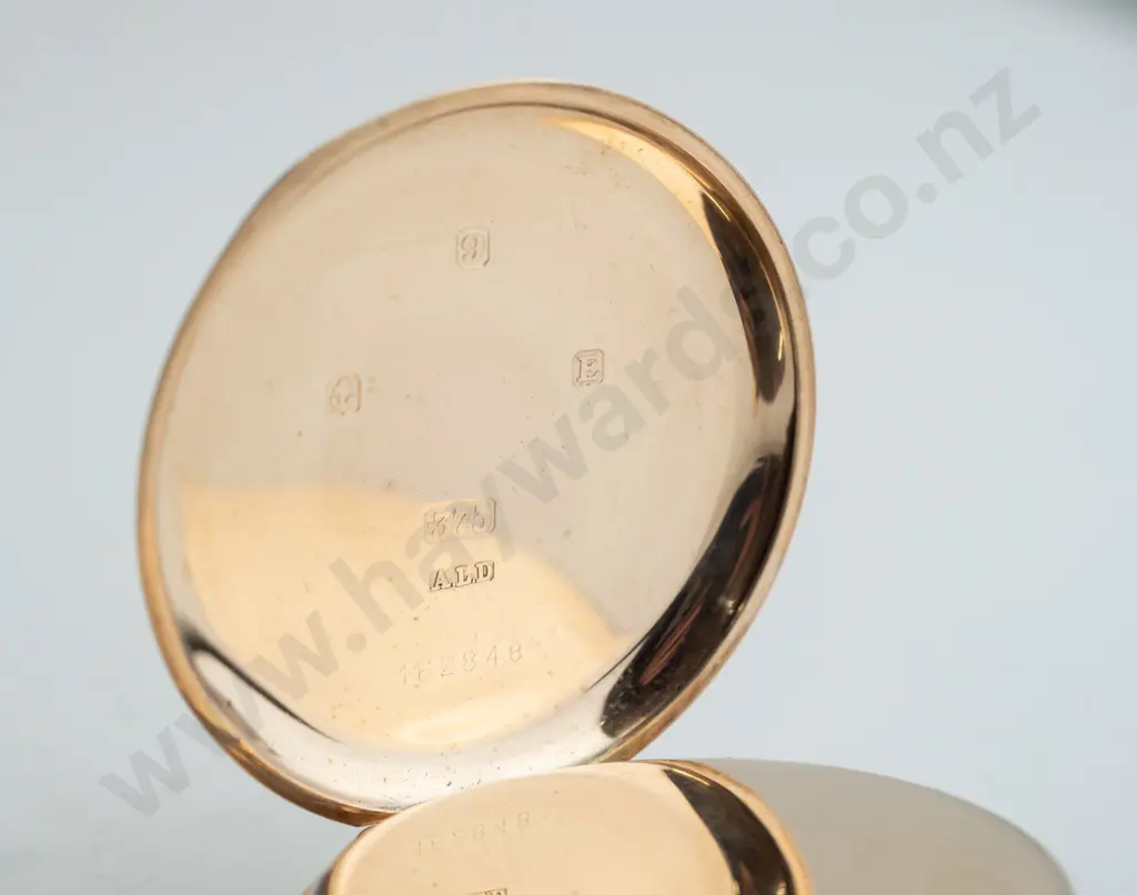 S Crooks 190 George Street Dunedin 9ct pocket watch (case, approx 36gm) Case No. 432848 Image 1++