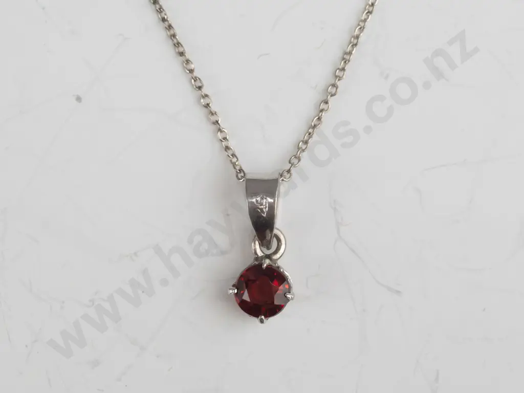 silver garnet necklace stamped 925 Image 1++