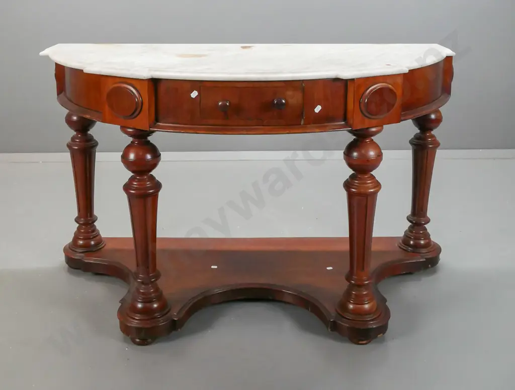 Victorian mahogany bow-front wash stand with shaped marble top, single drawer, on turned shelf base w/turned supports, Image 1++