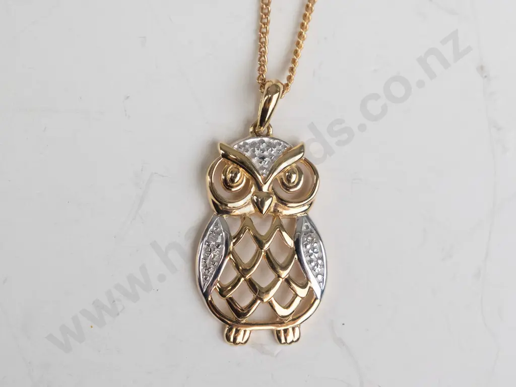 owl necklace stamped 375 2.5gm Image 1++