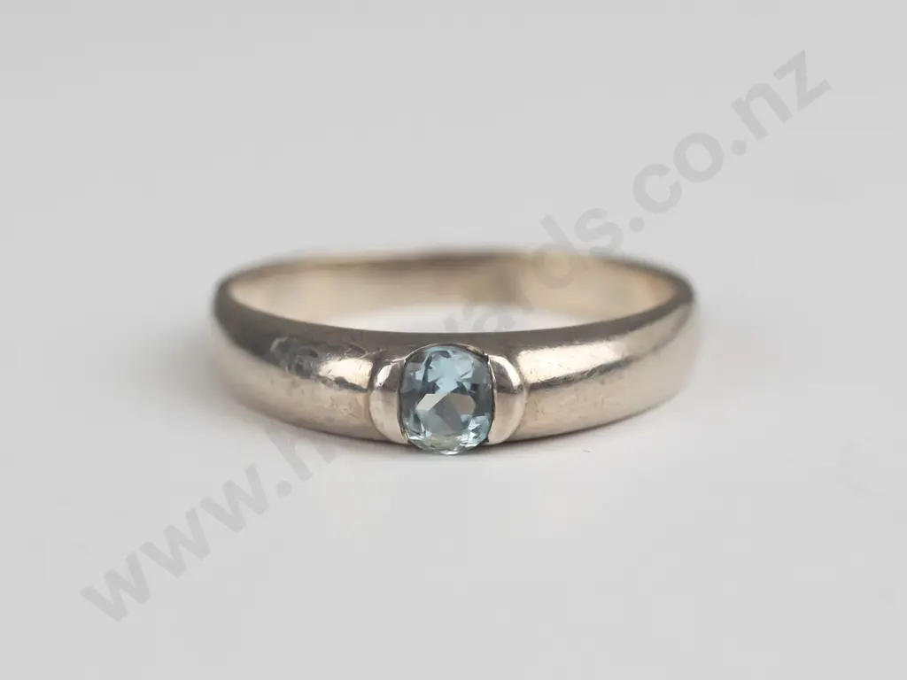 silver topaz ring stamped 925 Size N.5 Image 1++