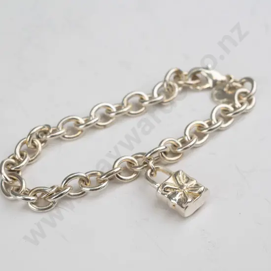 sterling silver bracelet with padlock charm 22gm