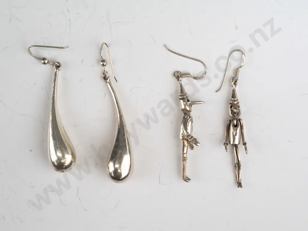 2 pairs of earrings both stamped 925 Image 1++