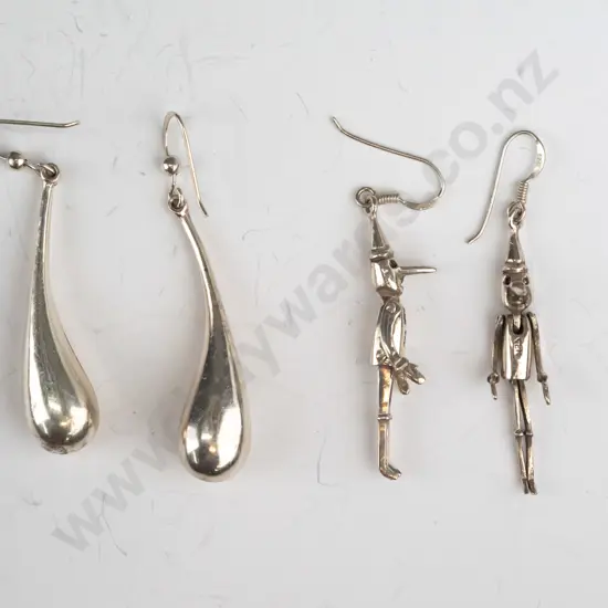 2 pairs of earrings both stamped 925