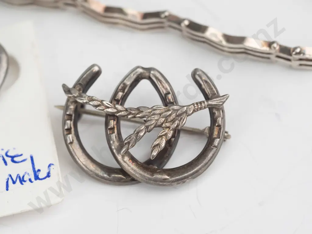 2x sterling silver brooches, 1x sterling silver bracelet Image 1++