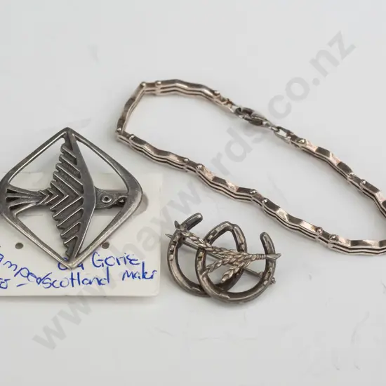 2x sterling silver brooches, 1x sterling silver bracelet