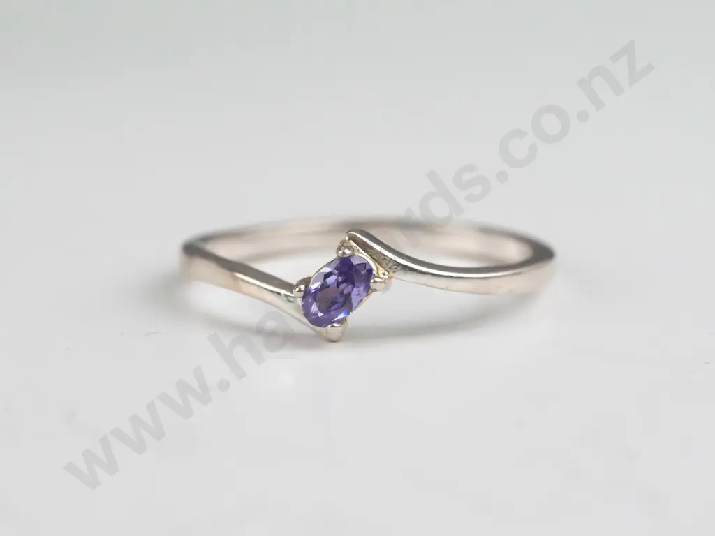 silver amethyst ring stamped 925 Size T.5 Image 1++