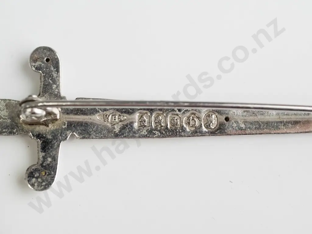 3 sterling silver brooch pins, 2 with mottos, all with Scottish hallmarks - sword L-80 and 2 Scottish clan mottos Image 1++