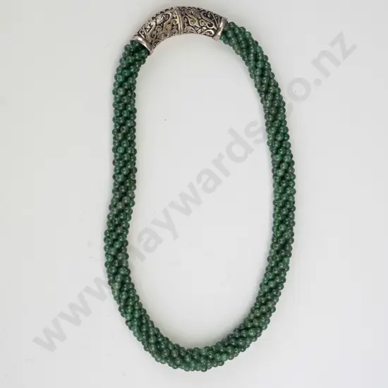 heavy green stone and sterling silver clasp neckalce