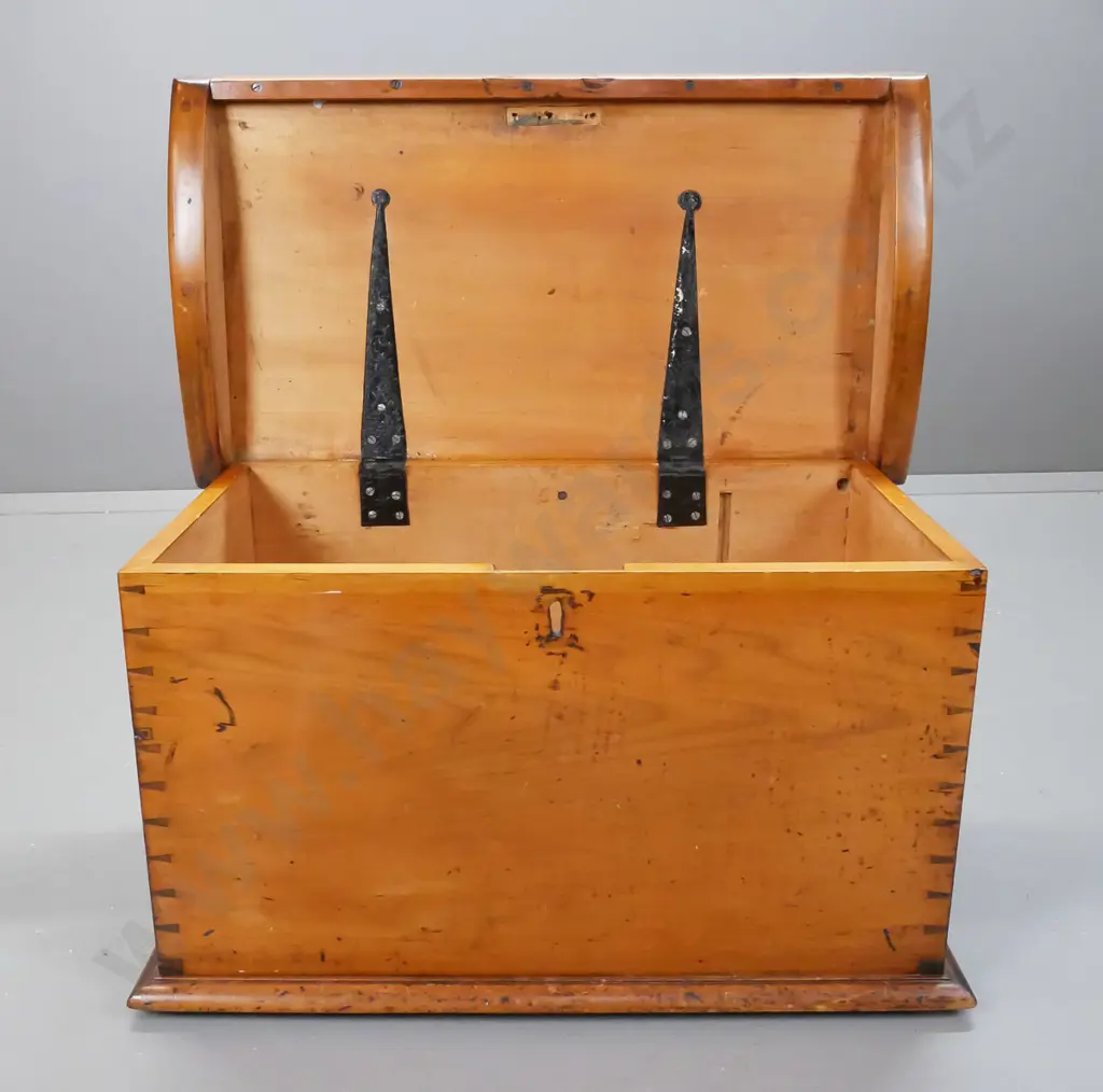 colonial kauri travel trunk with shaped top edge, hand-dovetailed sides, strap hinges and metal carry handles, missing Image 1++