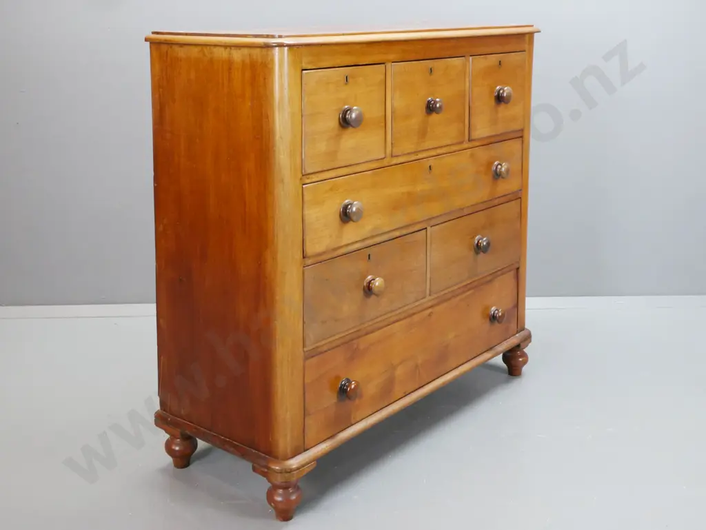 colonial cedar round-cornered 7-drawer chest, on turned bun feet, wooden knobs, 5 drawers have brass escutcheons, Image 1++