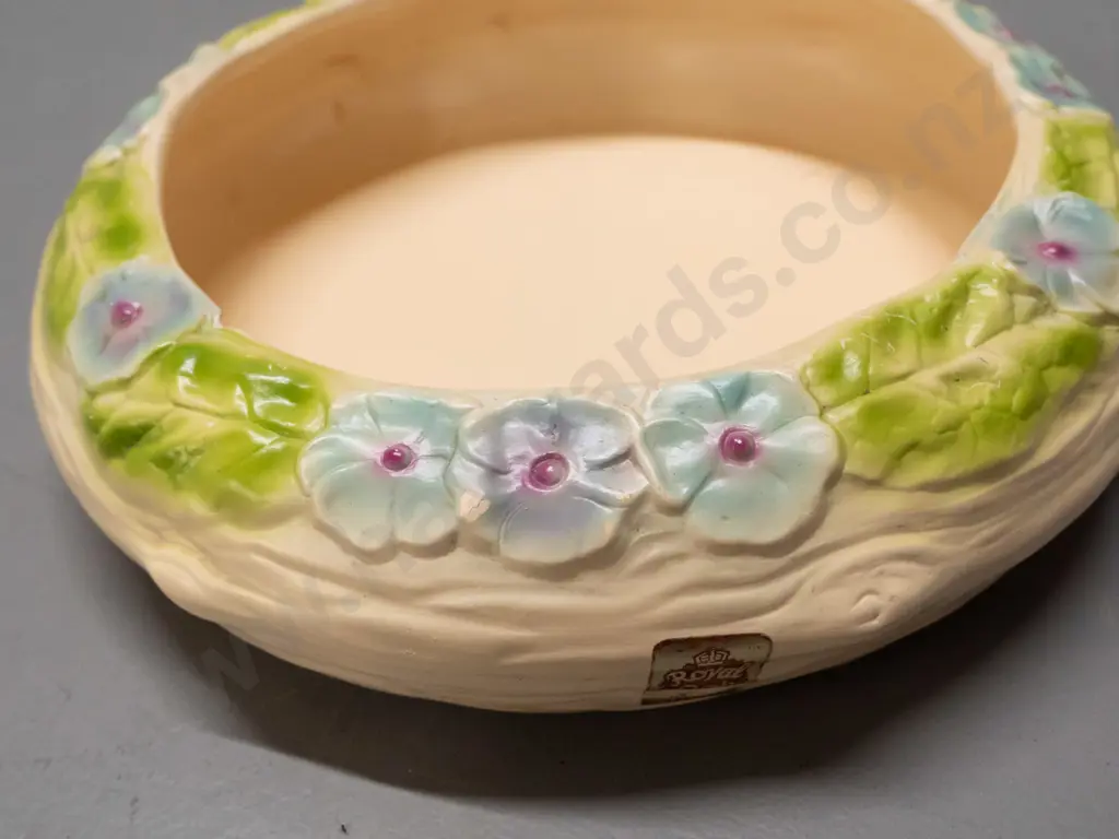 3 NZ pottery vases - Royal Oak float bowl with .540. mark and label and tree trunk wall pocket with .544. mark, and a Image 1++