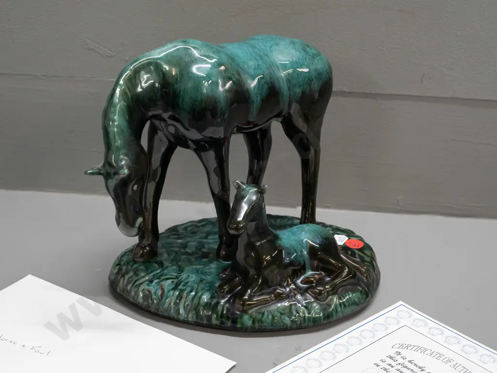 Blue Mountain pottery ltd. edition Romar series figurines with certificate: "The Derby" mare and foal H-200 L-220 Image 1++