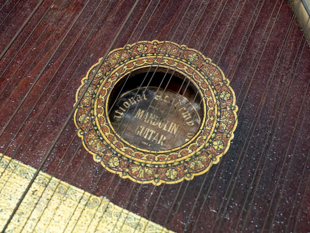 vintage "Mandolin-Guitar" zither with label for National Academy of Music / Made in USA 0 with wire music stand - box is Image 1++