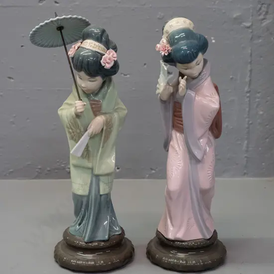 2 Lladro geisha girl figures, one with parasol H-300