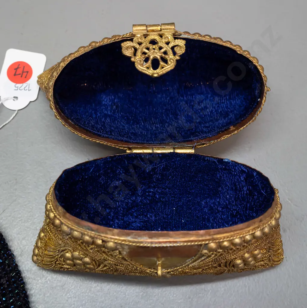 black velvet purse with glass bead and wire decoration, lustre glass bead purse with chromed chain and a clamshell purse Image 1++