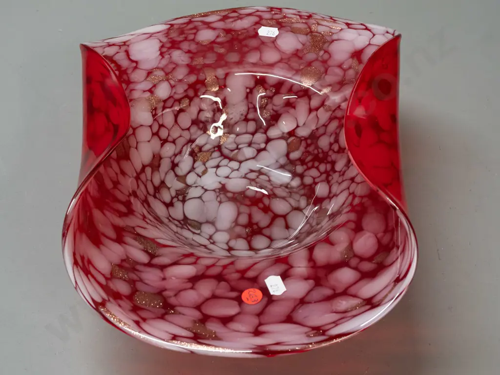 large art glass bowl - folded design red, mottled white and clear with copper inclusions H-130 W-370 Image 1++