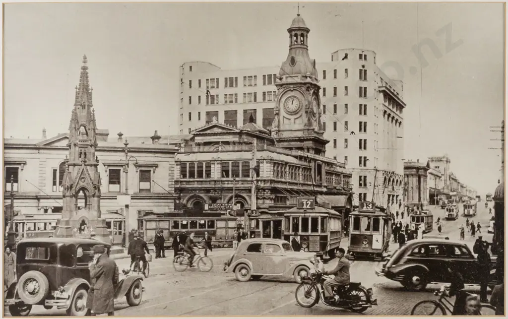 Ornately framed photograph, Dunedin Exchange Cargills Monument Chief Post Office, H-265 W-425 Image 1++