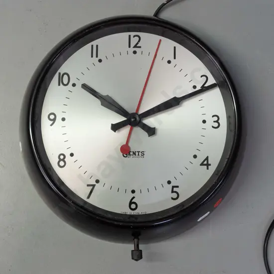 retro electric wall clock - Smiths movement, bakelite case, silver face marked Gents of Leicester D-260 - going well