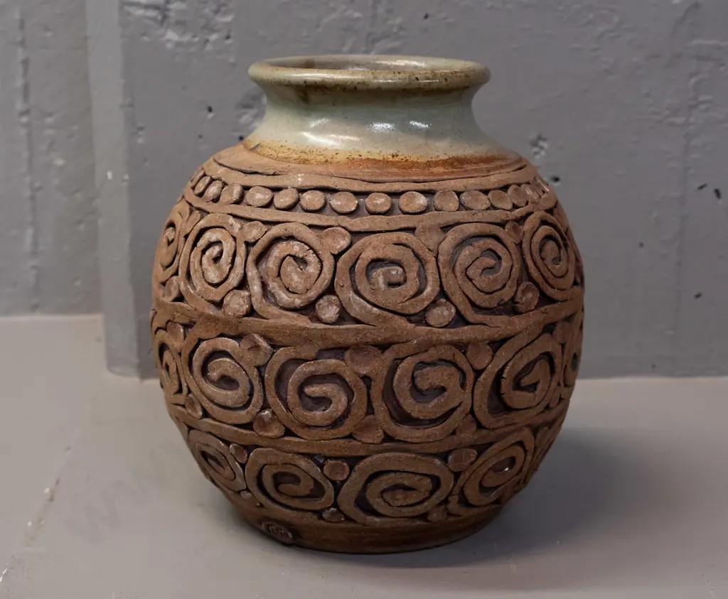 Lawson Fraser NZ studio pottery vase with applied spiral motifs H-230 D-180 at widest Image 1++