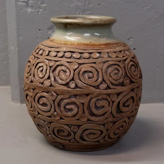 Lawson Fraser NZ studio pottery vase with applied spiral motifs H-230 D-180 at widest