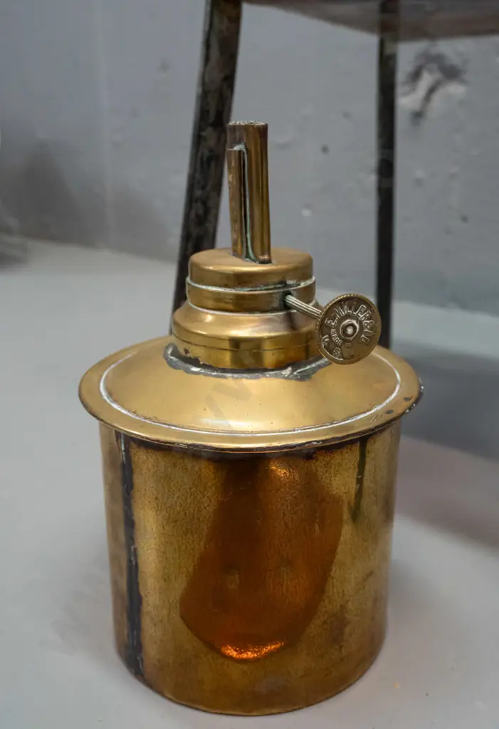 vintage Gallenkamp London copper laboratory drying oven / incubator with copper body, brass fittings, wrought iron legs, Image 1++