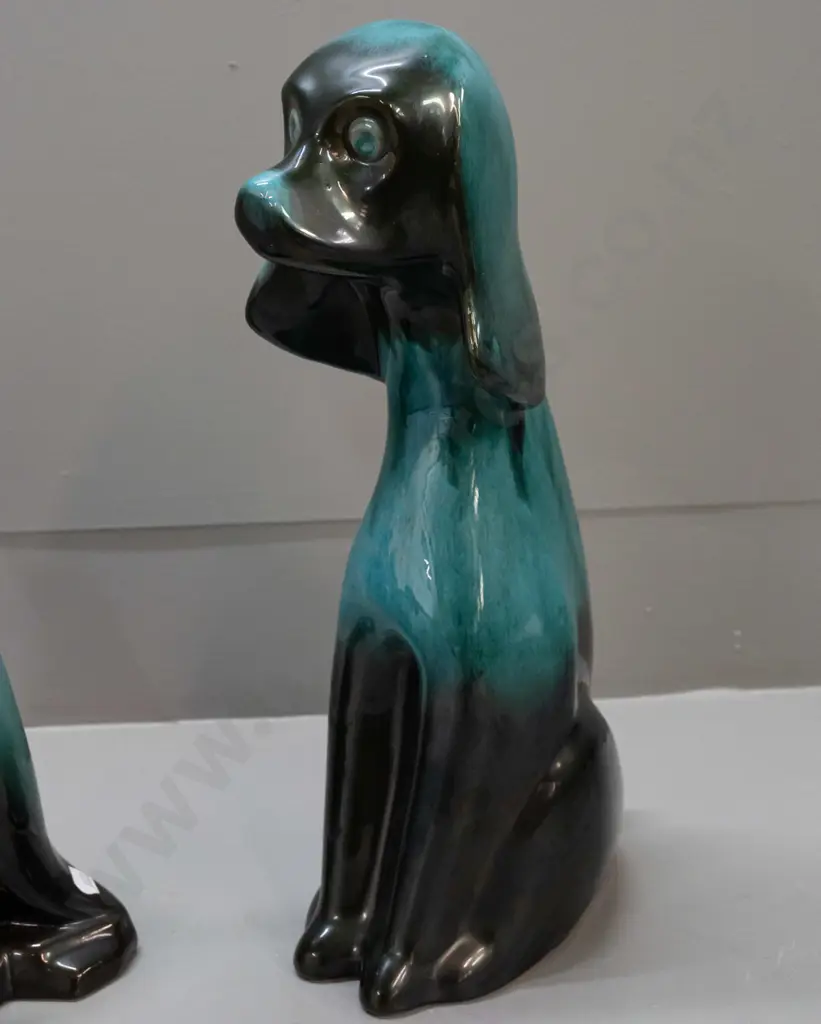 2 Blue Mountain pottery figurines - penguin H-200 and tall sitting dog H-350 Image 1++