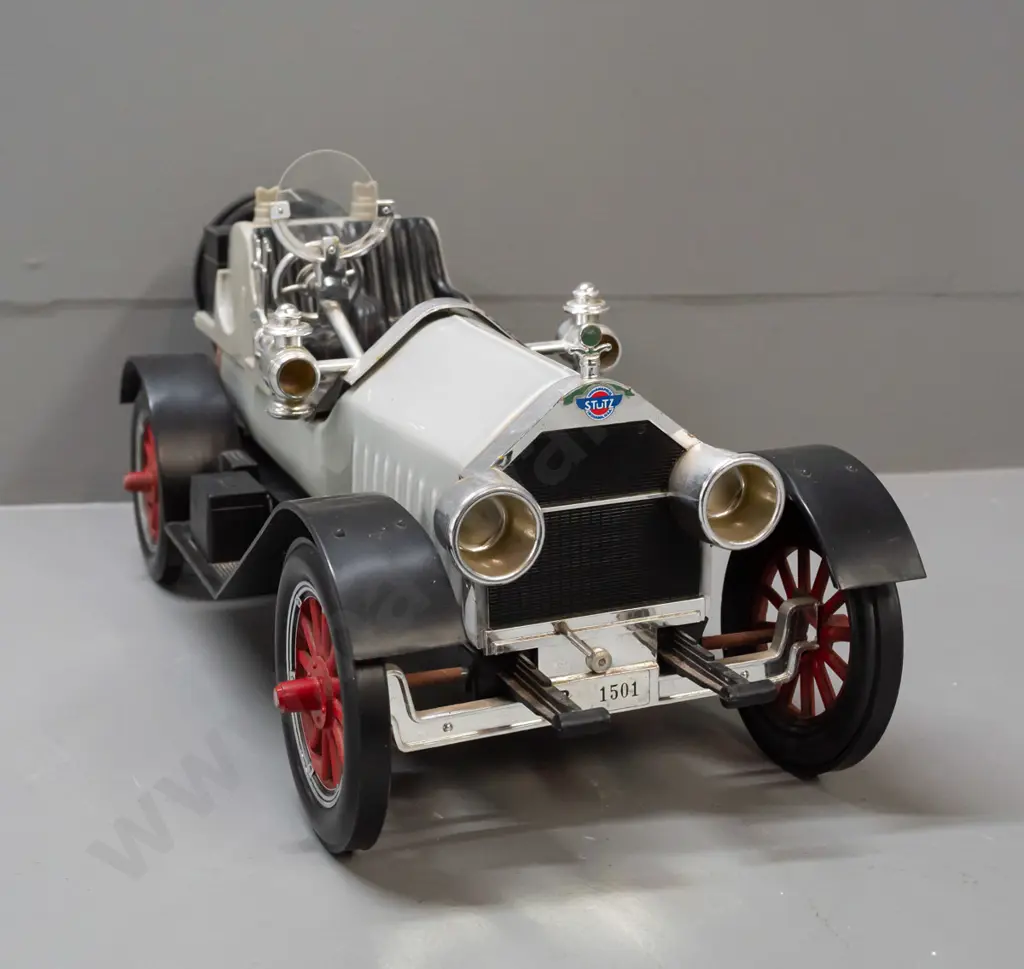 Jim Beam automotive decanter - Stutz Bearcat, with contents, seal worn but intact, crack to wind-screen, has a little Image 1++