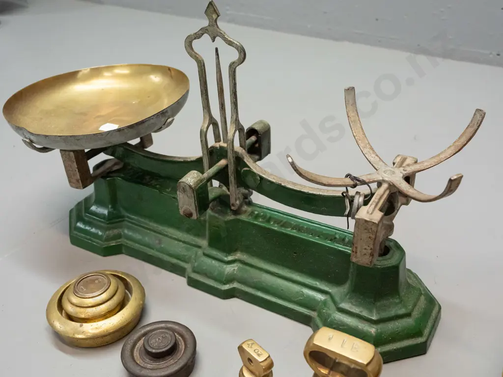 vintage balance scales marked "WT Avery To Weigh 4 lb." with brass pans, assorted brass bell & other weights H-230 W-350 Image 1++