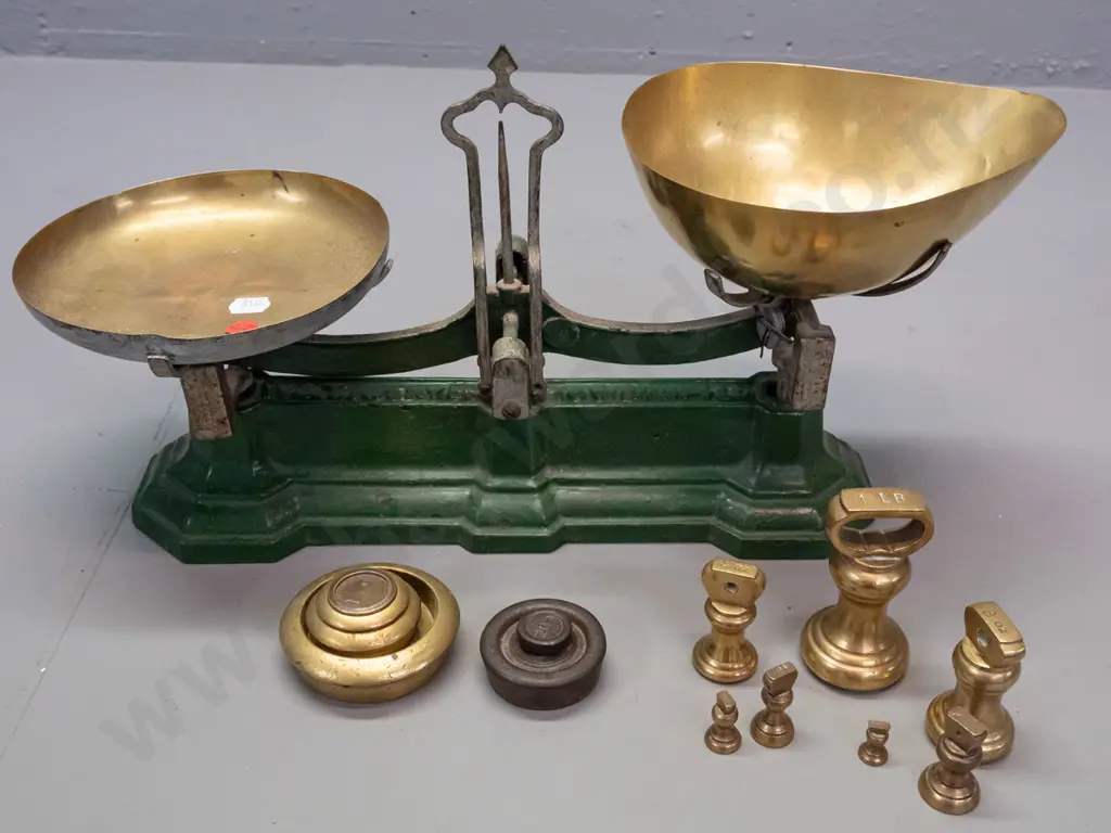 vintage balance scales marked "WT Avery To Weigh 4 lb." with brass pans, assorted brass bell & other weights H-230 W-350 Image 1++