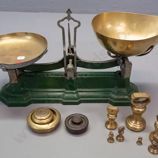 vintage balance scales marked "WT Avery To Weigh 4 lb." with brass pans, assorted brass bell & other weights H-230 W-350