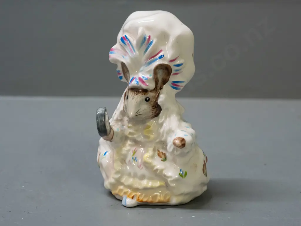 Royal Albert Beatrix Potter figurine - Lady Mouse H-100 Image 1++