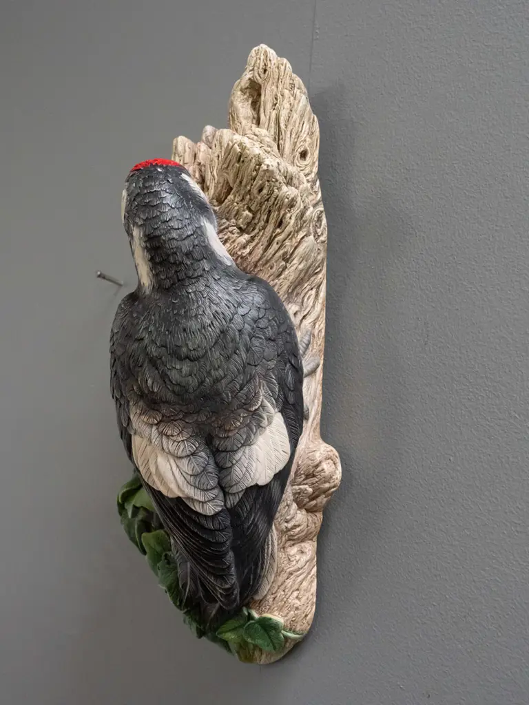 Bosson's composite wall hanging woodpecker with chicks in tree trunk nest H-380 W-150 Image 1++