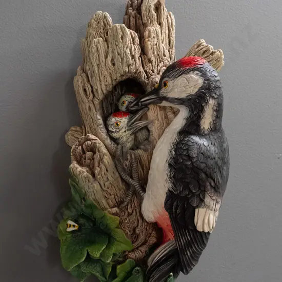 Bosson's composite wall hanging woodpecker with chicks in tree trunk nest H-380 W-150