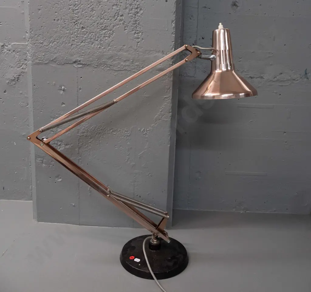 large Gartner Superluxe anglepoise lamp with copper finish with enamel finished base - some scratches and wear to finish Image 1++
