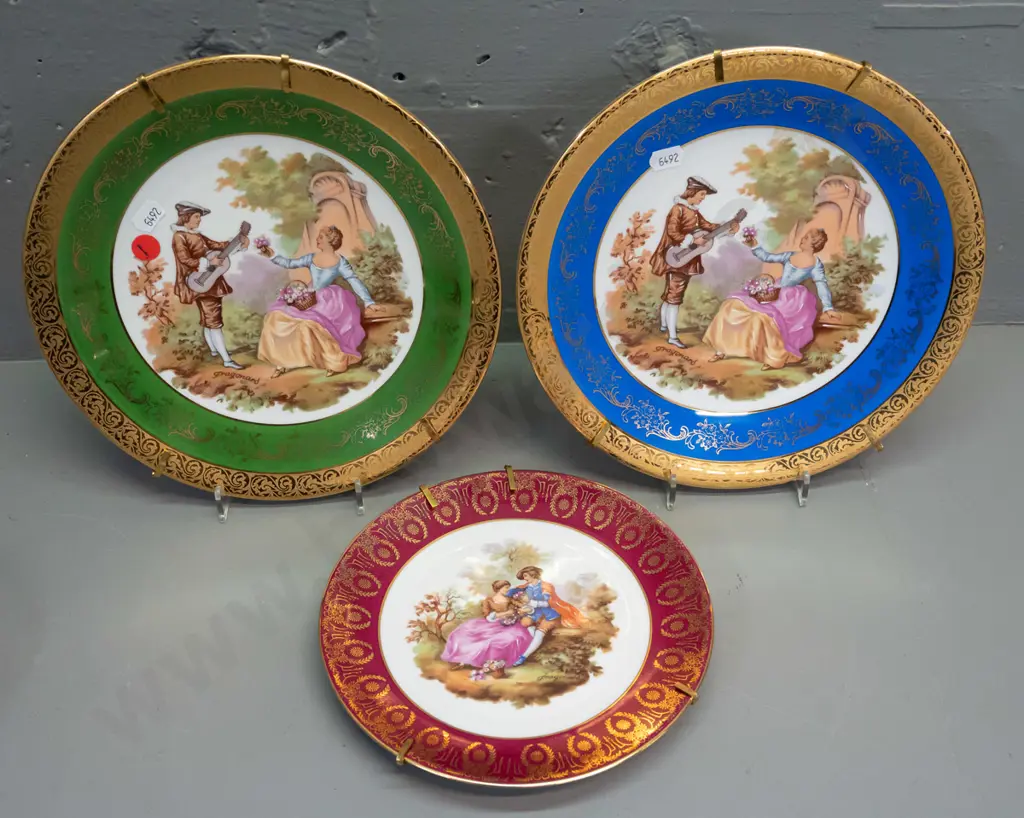 3 Limoges romance scene cabinet plates with metal stands - the 2 larger are D-240 Image 1++
