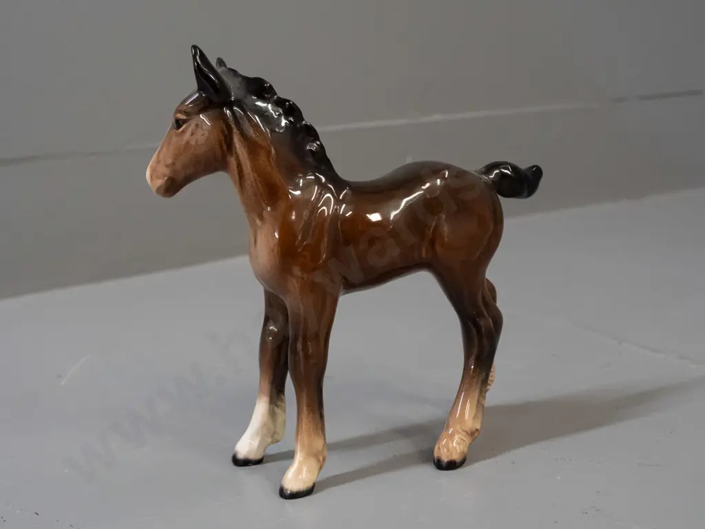 Beswick horse figure with head up H-150 L-150 Image 1++