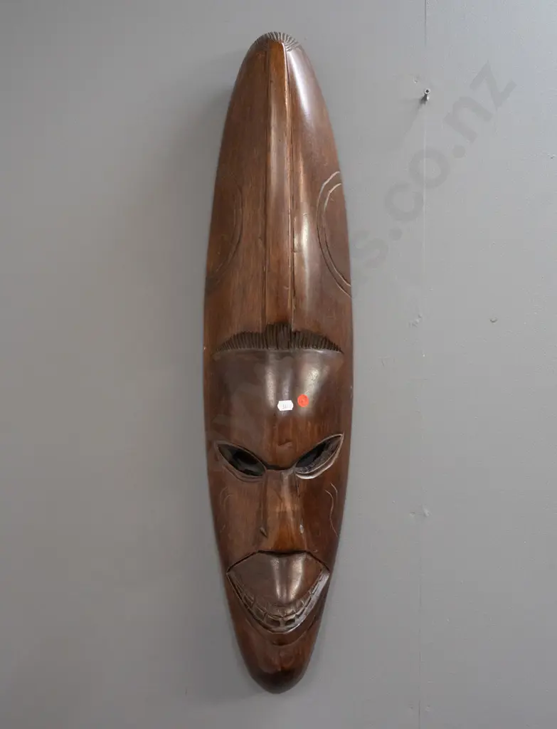 carved wood (Pacific Islands style?) wall hanging wall mask H-790 Image 1++