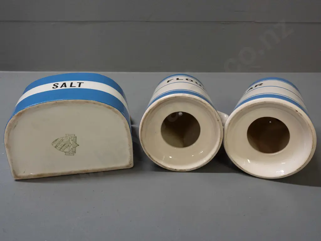 3 pieces of blue and white Cornish ware - wall hanging salt with wooden lid marked T&G Greene, sugar and flour Image 1++